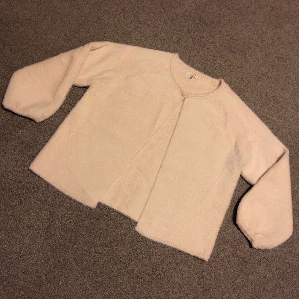 Max Studio Sweater - Picture 4 of 10